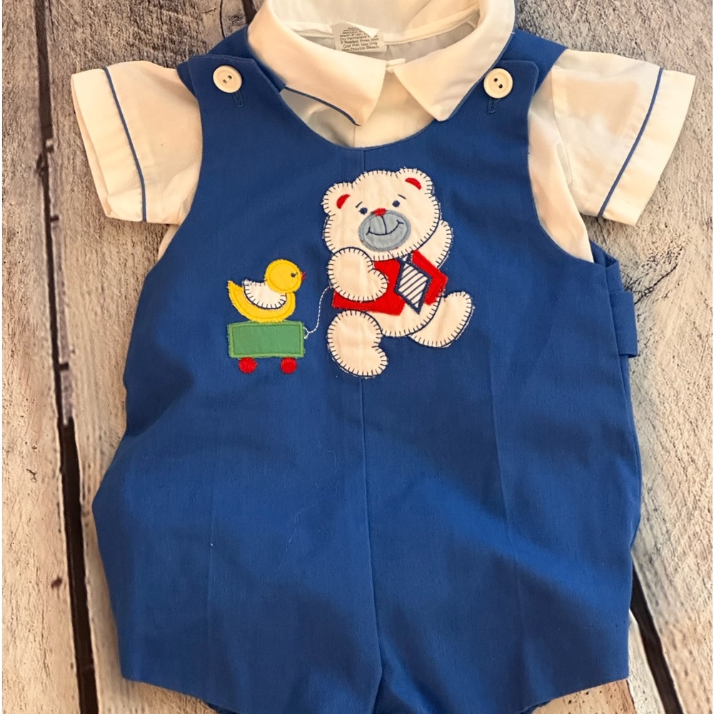 Boutique Baby boy Two Piece Outfit! Size 3-6 Months